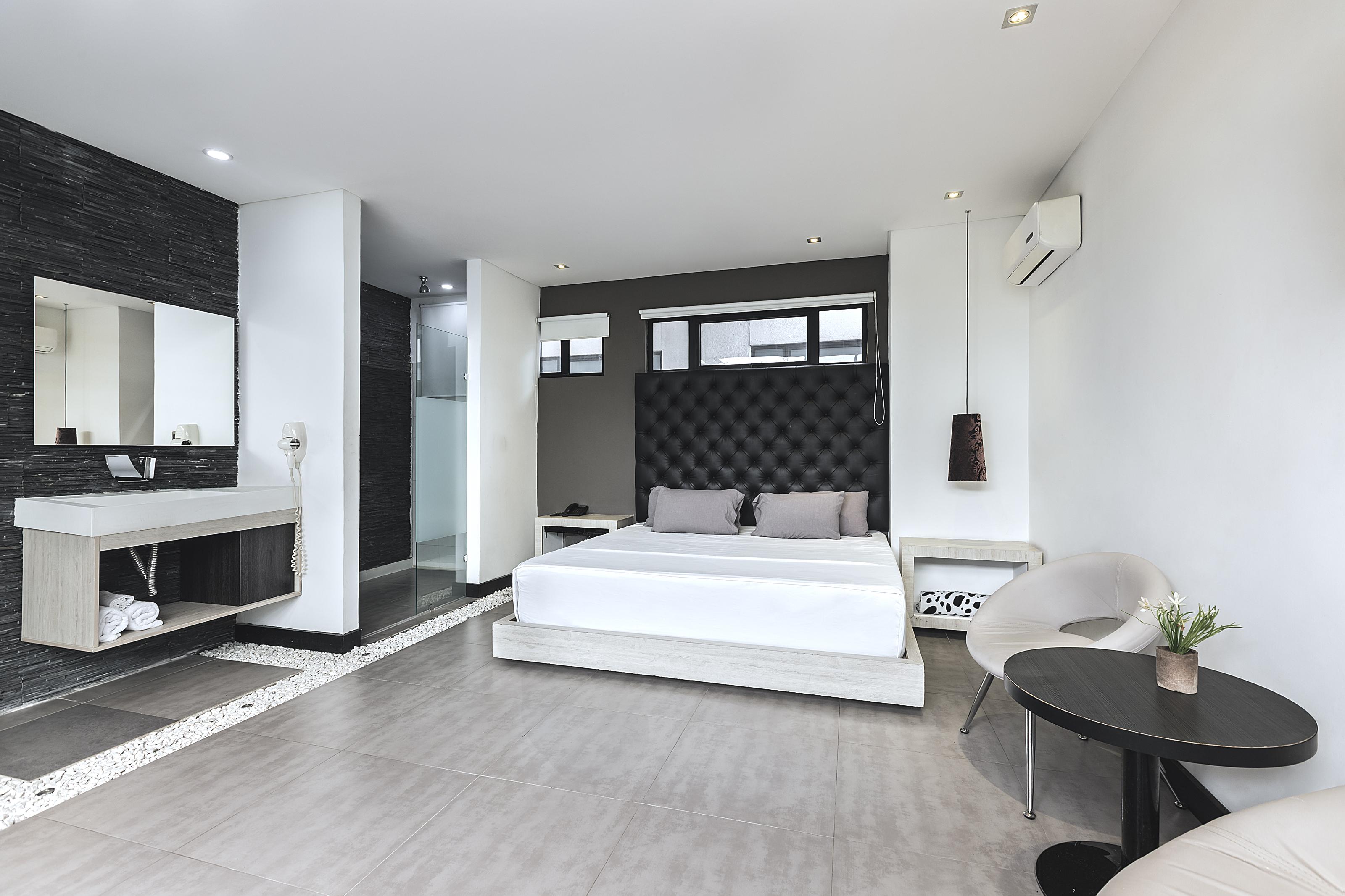 Hotel 47 Medellin Center Экстерьер фото