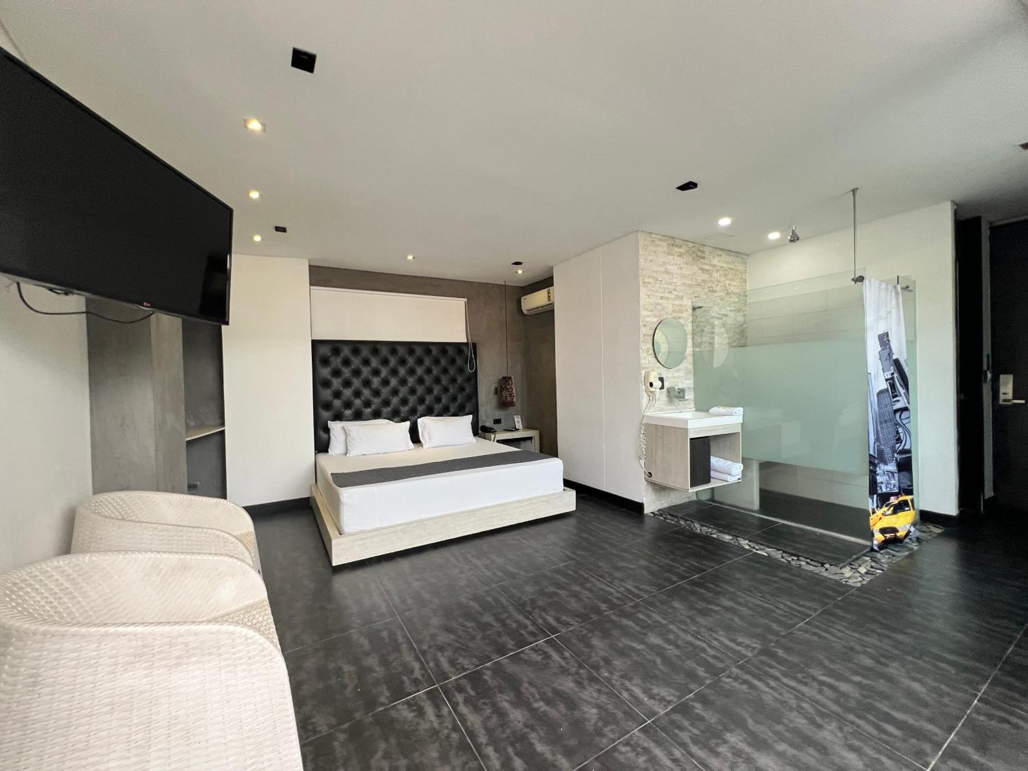 Hotel 47 Medellin Center Экстерьер фото